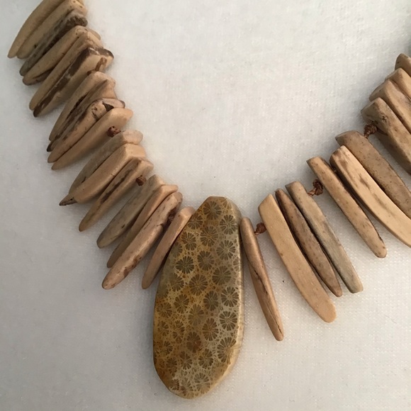 Romance Necklace. NWT. - Picture 4 of 11